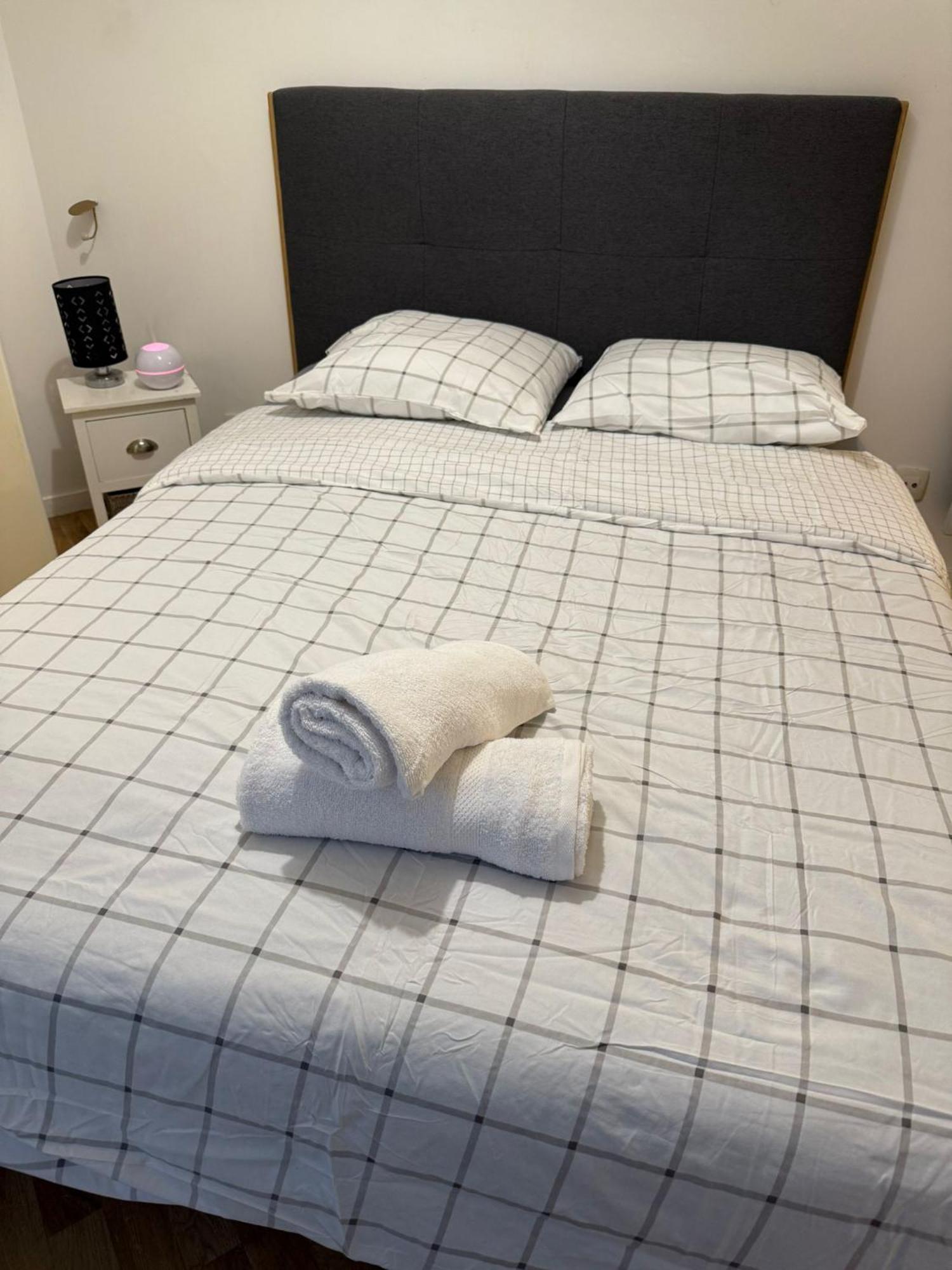Spacieux Appartement De Charme, Pres De Paris Mantes-la-Jolie ภายนอก รูปภาพ